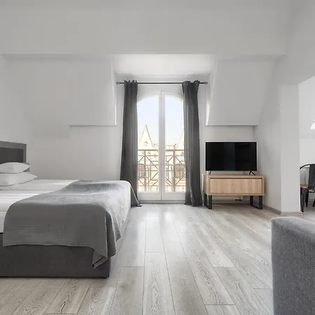 Platinum Apartment 3*